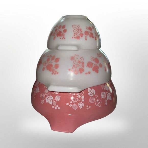 1950s PYREX Pink Gooseberry Cinderella Mixing Bowls Set of 3 Excellent Shape! - Picture 2 of 16